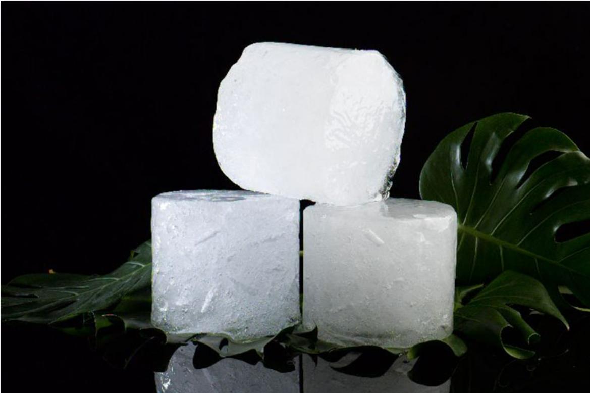 手指被蒸汽烫伤可以用冰块吗,不能用手碰干冰吗