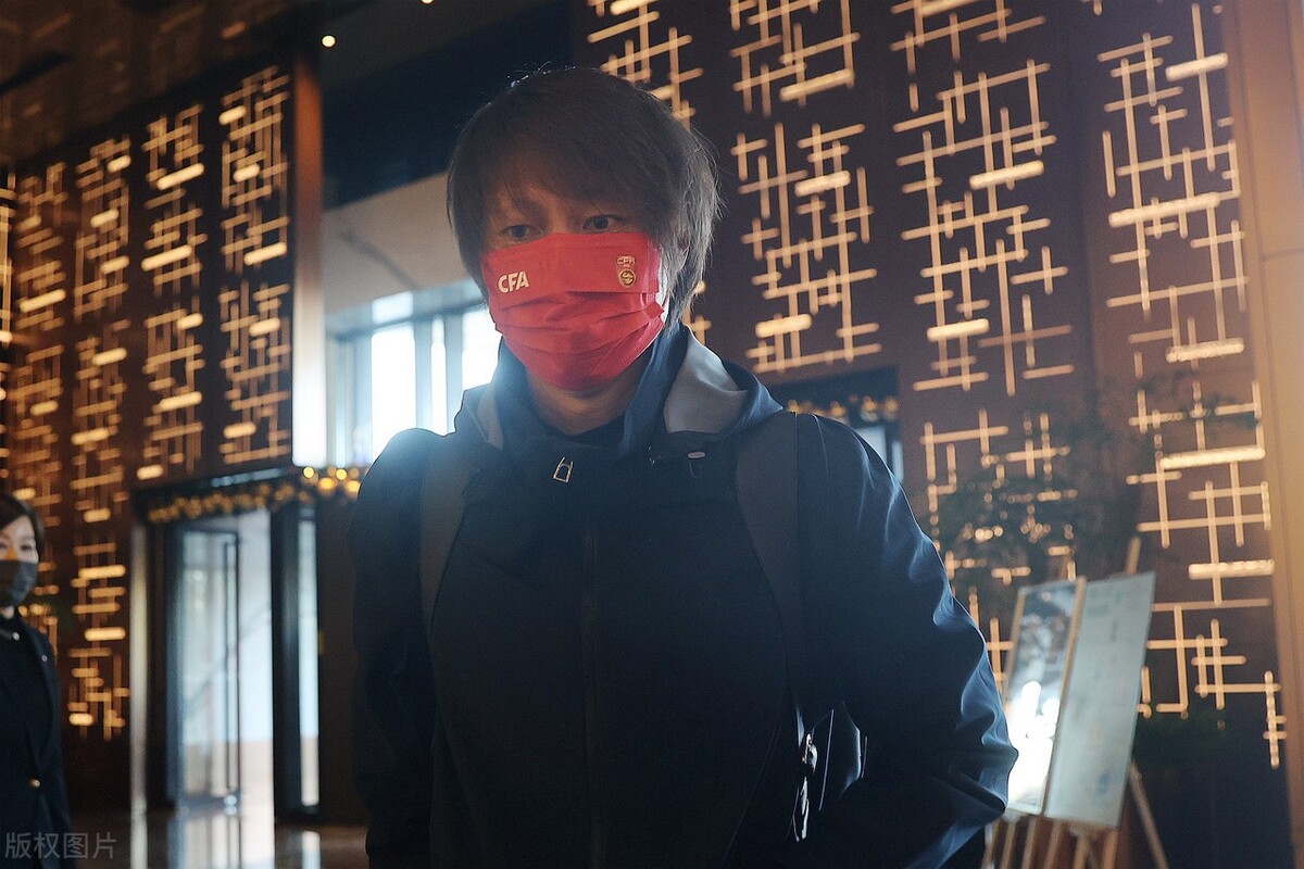 李铁被查后，陈戌源将首次亮相，足协宣布决定，国足主帅人选曝光