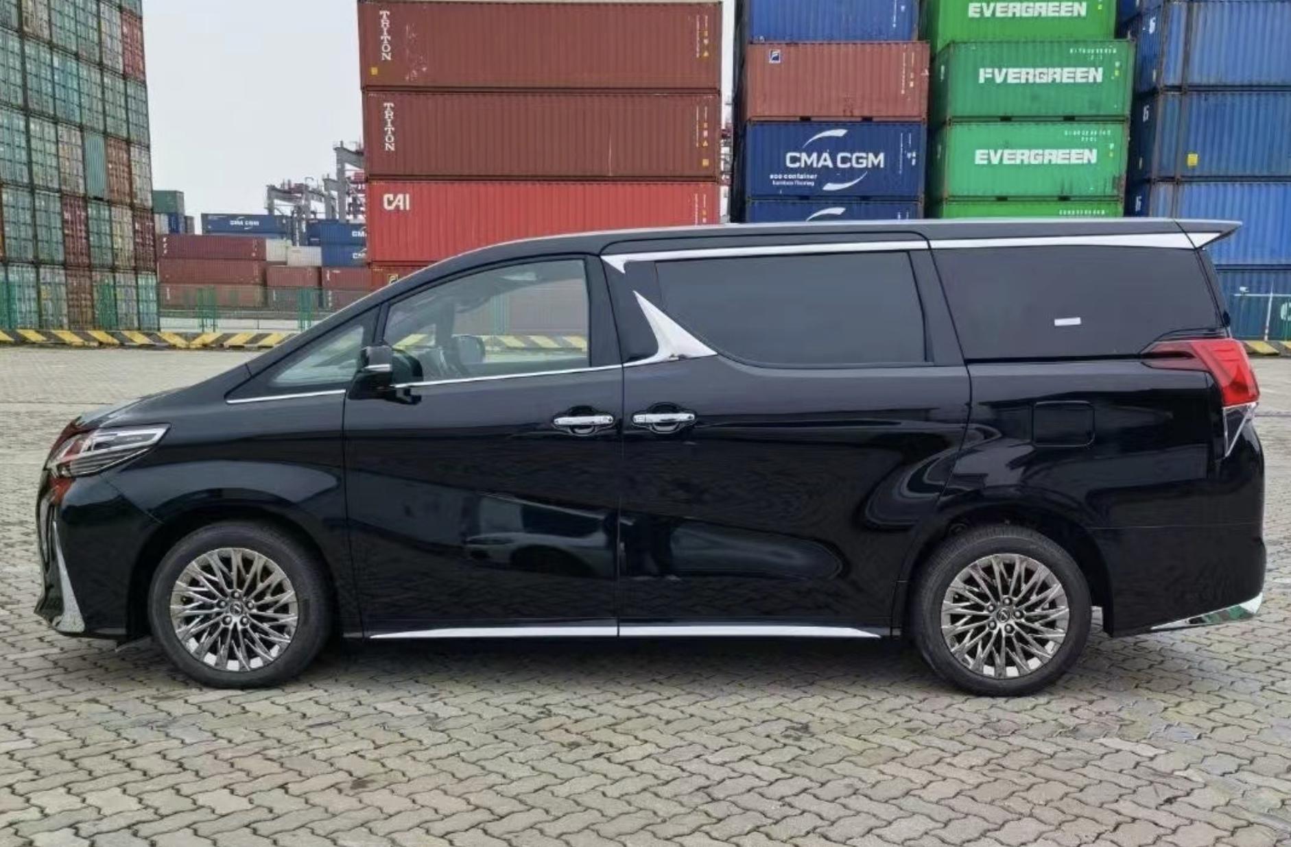 雷克萨斯lm350首发已经几年了,雷克萨斯LM350图片