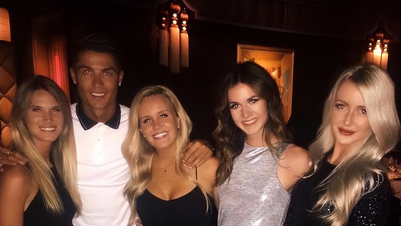 梅西与安东内拉步入婚姻殿堂,梅西承认和安东内拉的爱情