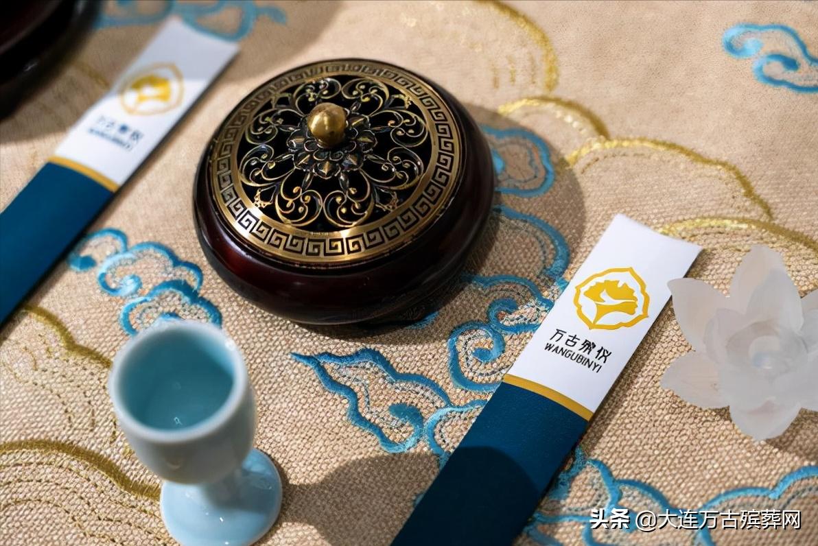 大连万古殡葬好还是中原殡葬好,瓦房店殡葬服务哪家好