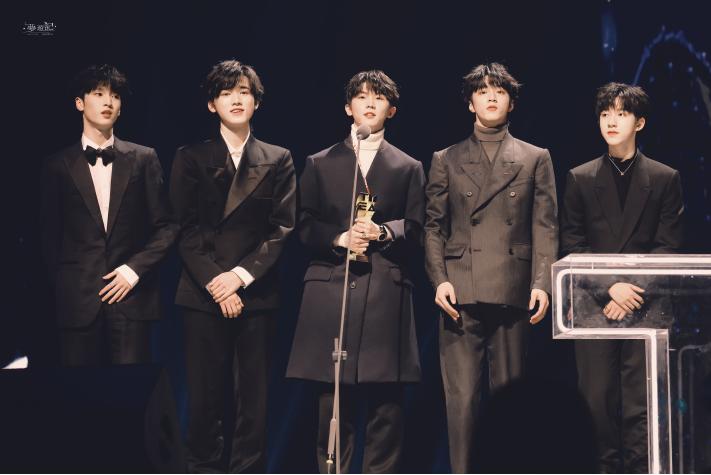 年度十大热歌遭全网吐槽,最引发争议的歌曲