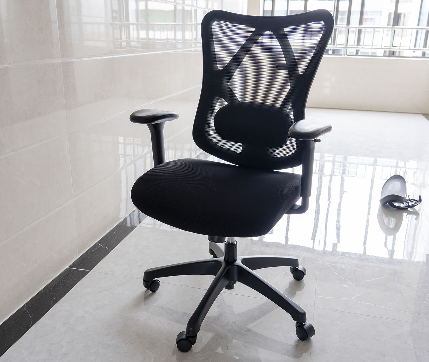 永艺入门级人体工学椅横评,永艺双背联动人体工学椅评测