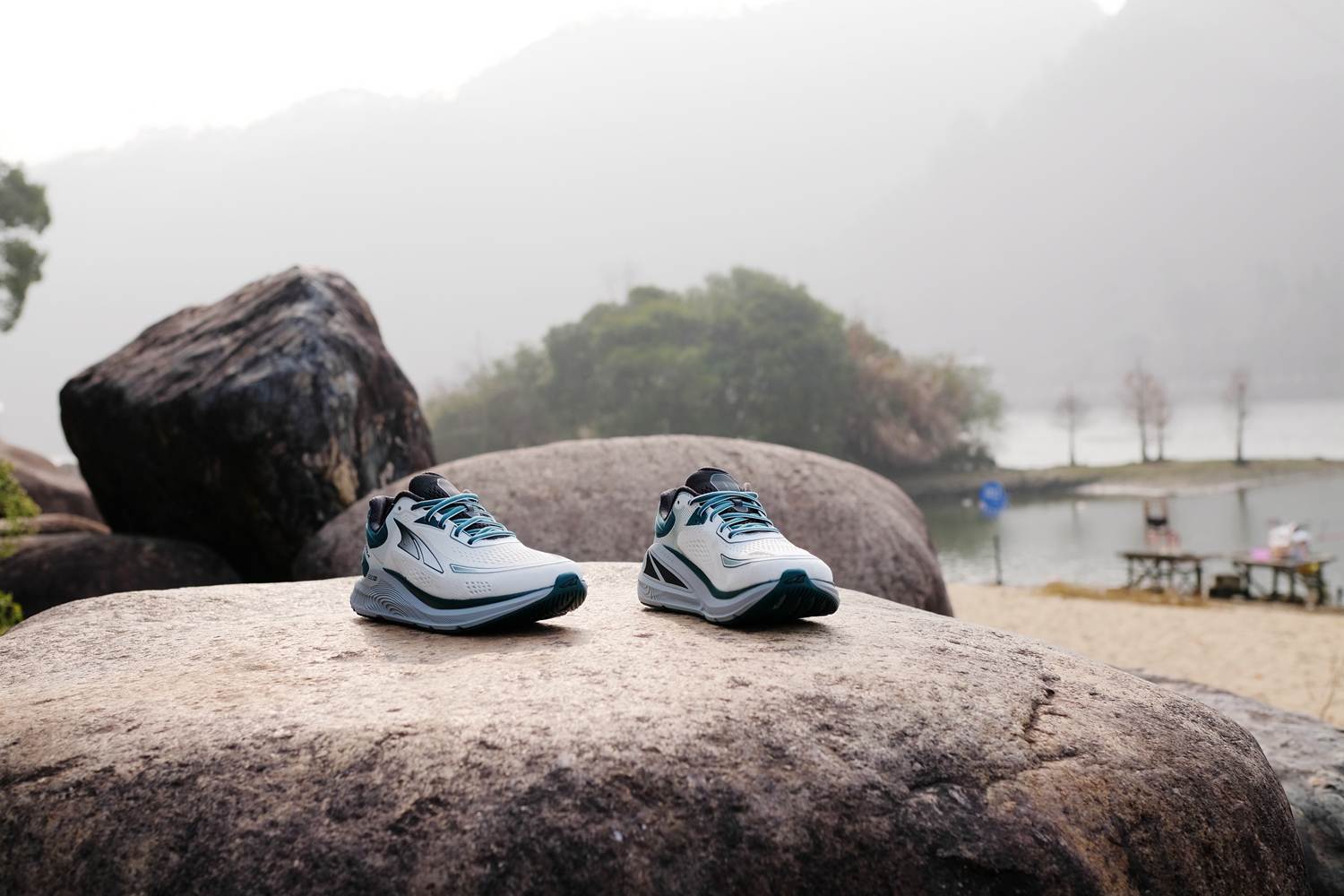 2023超强推进力跑鞋,奥创paradigm跑鞋评测