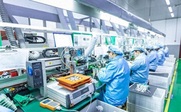 郑州富士康和深圳富士康,郑州富士康到底是怎么回事