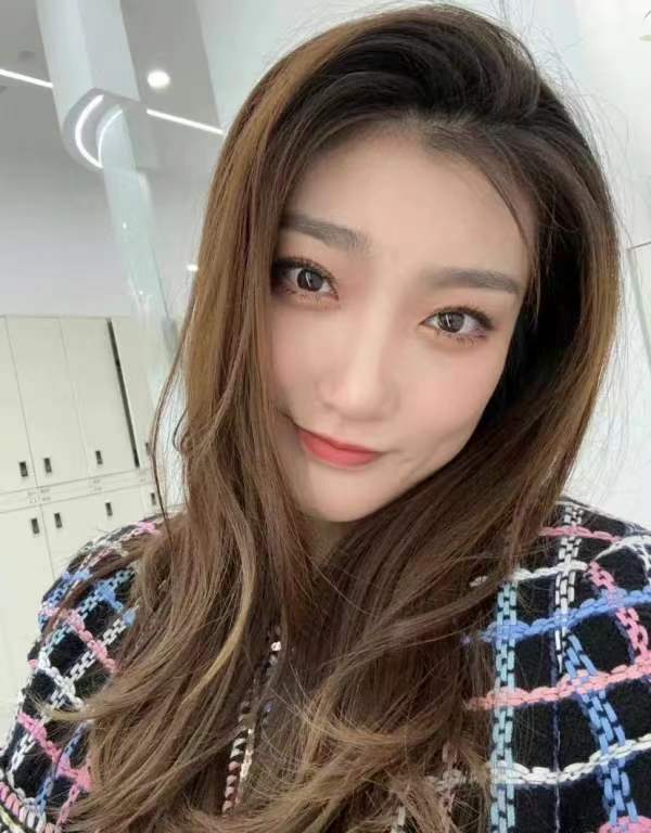 李梦事件持续发酵，别急！盘点女篮5大美女，最后一个太可惜