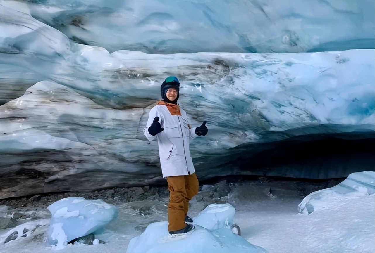 夏雨演艺圈地位,夏雨为什么在另一个圈子红得发紫