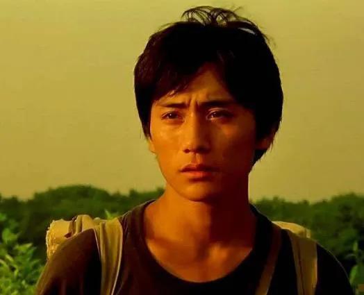 刘烨和妻子是如何相识的,刘烨荧幕情侣