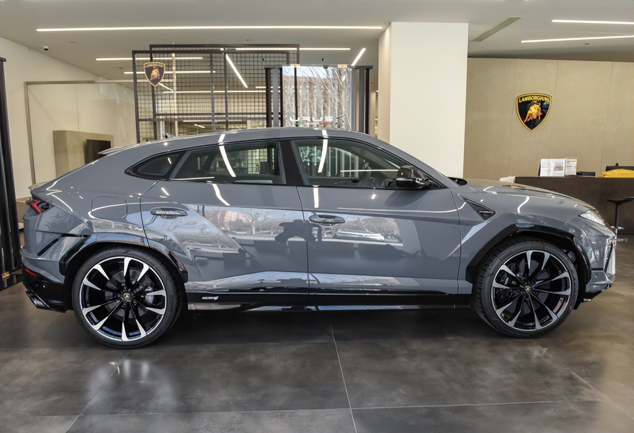 意大利风情全新suv,外形拉风的豪华suv