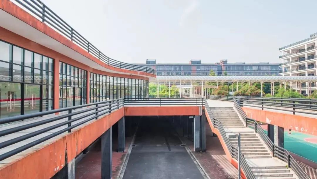 去广州美术学院需要准备什么,广州美术学院本科日常生活