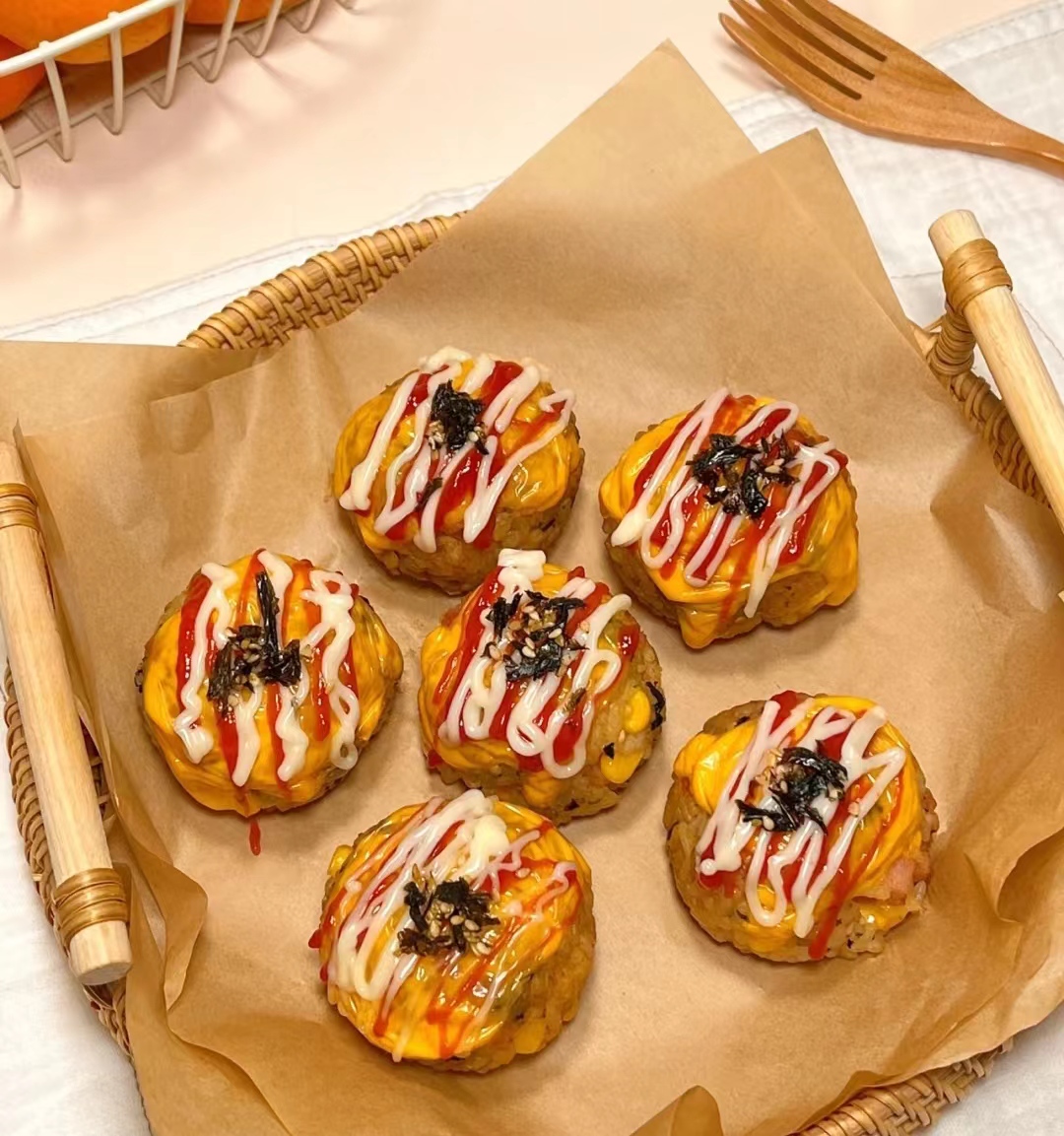 爆浆拉丝芝士饭团,爆浆饭团芝士饭团