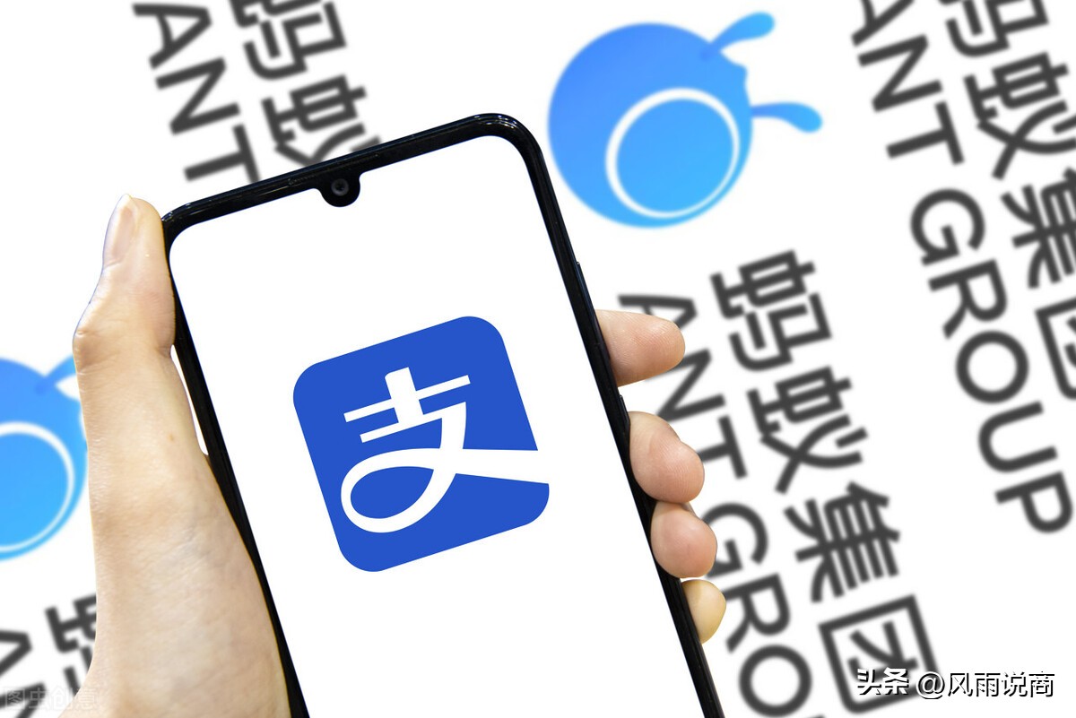 千亿人民币存银行多少利息,9千亿可以拿多少利息一年