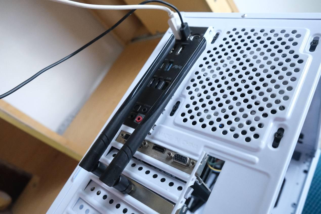 现在很多人分不清线上和线下,分不清网络和现实的人越来越多