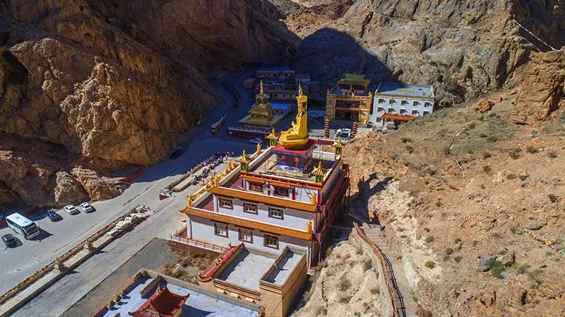 大气磅礴的震撼诗词,恢弘磅礴的诗词