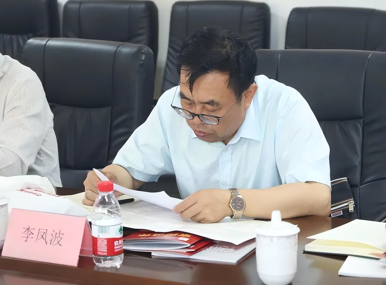 传承红色基因建设央行活动方案,传承红色基因教育部文件