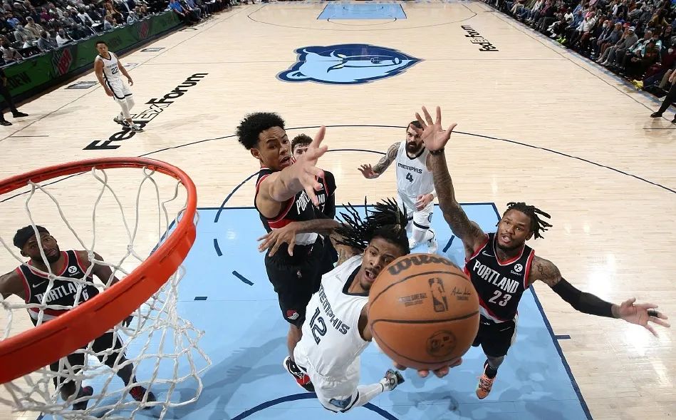 篮网28分逆转绿军,篮网28分逆转勇士