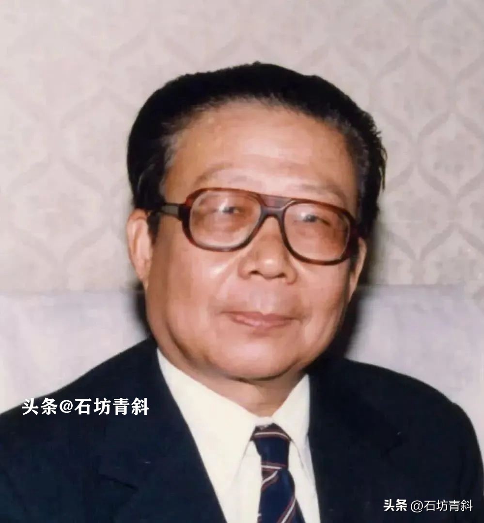 谢铁骊导演了哪6个样板戏,著名导演谢铁骊