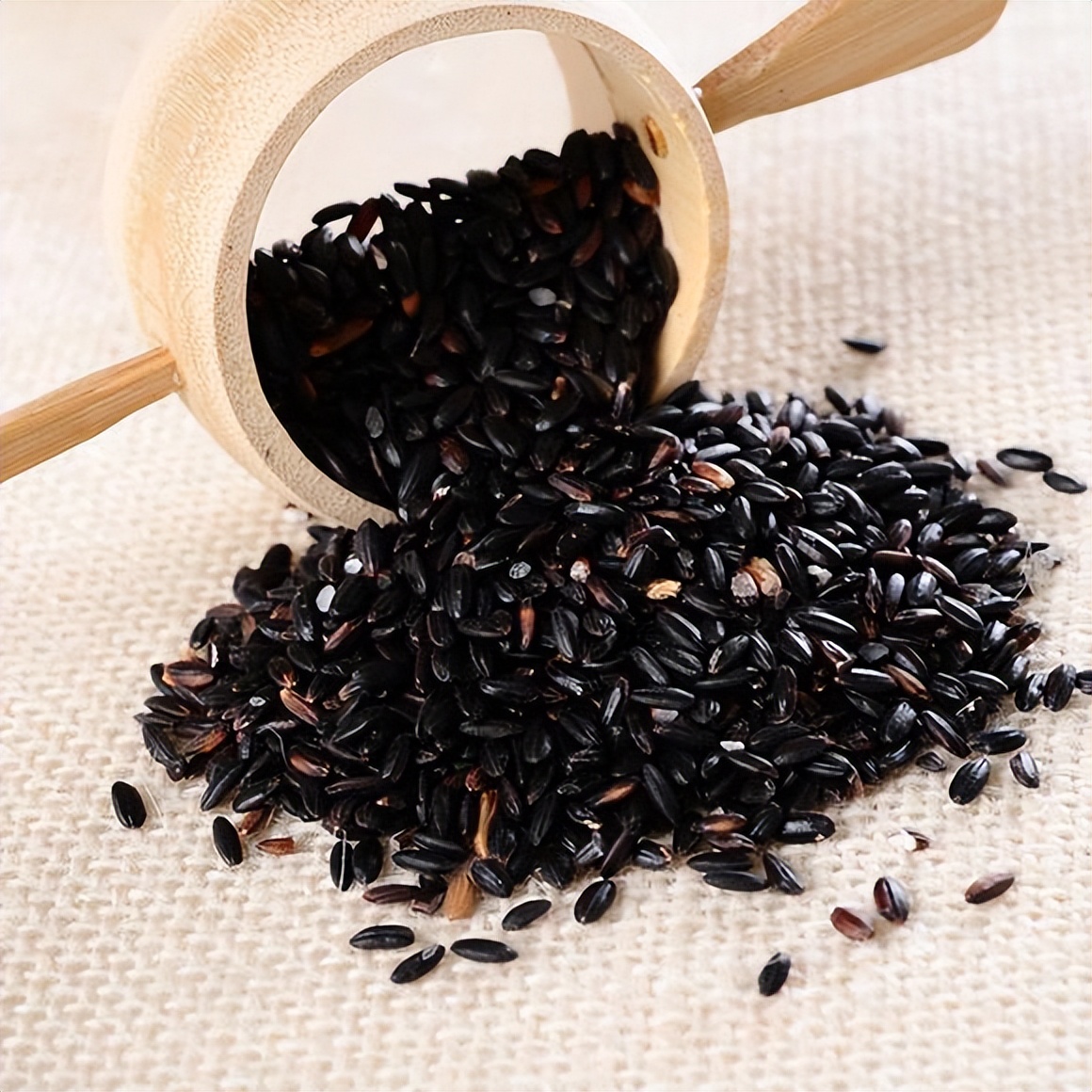 长肉最猛的4种主食白米饭靠边站,吃这4种主食最容易长肉