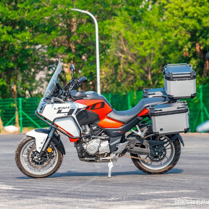 力帆平头哥摩托车,力帆平头哥400极速