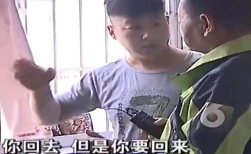 打工女婚内寻找精神慰藉，想回家男友不让，他说：别背叛我