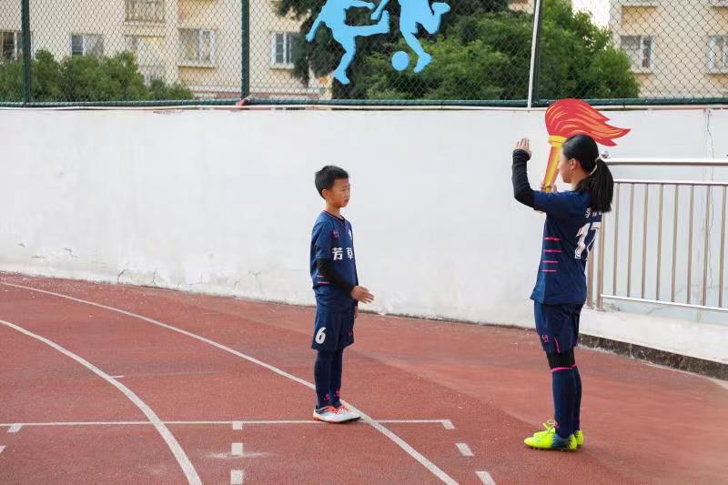 体育强国梦芳草少年行:昆明芳草地国际学校启动体育文化节