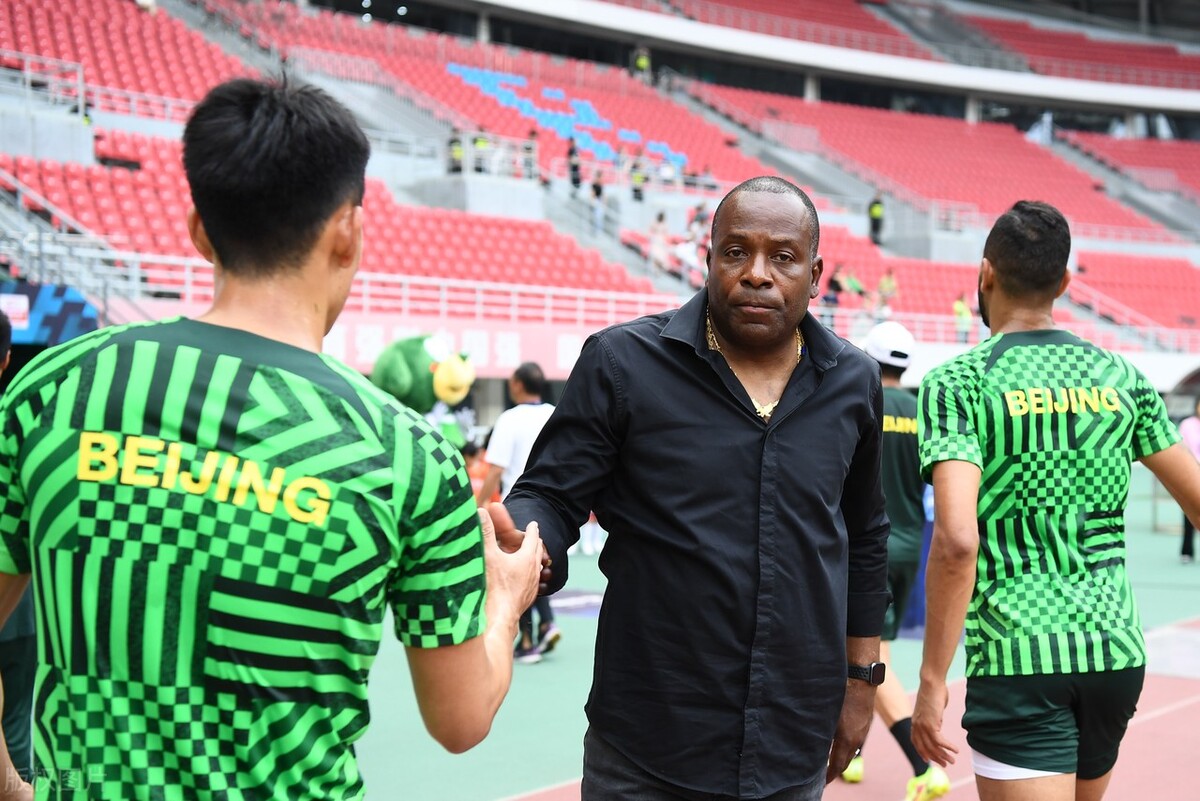 国安斯坦利教练下课了吗,北京国安前主教练斯坦利