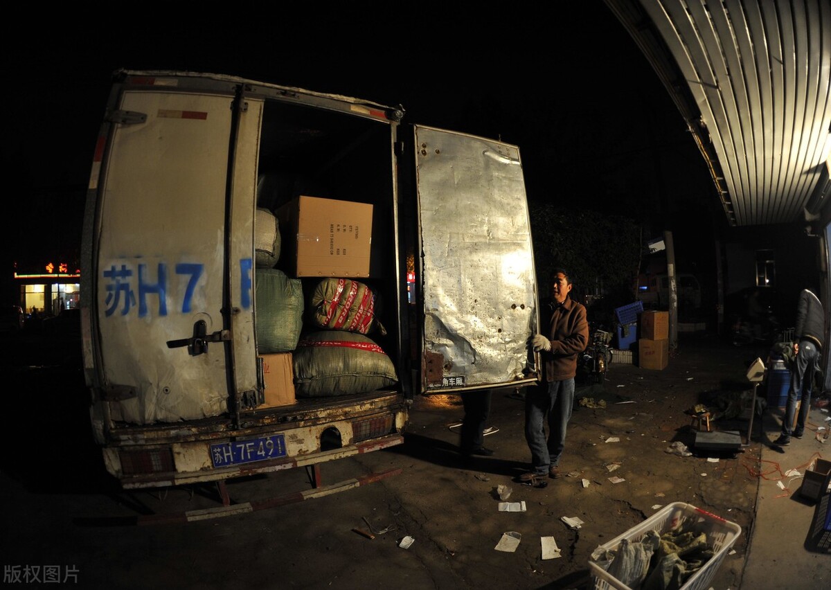 快递卡在什么地方不动,快递卡在物流点是什么原因