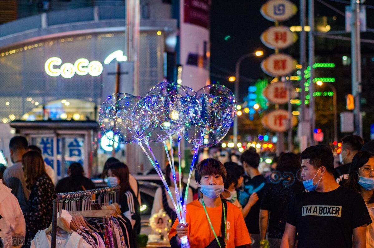 下班摆摊做些什么赚钱,上班族业余兼职摆摊适合做什么