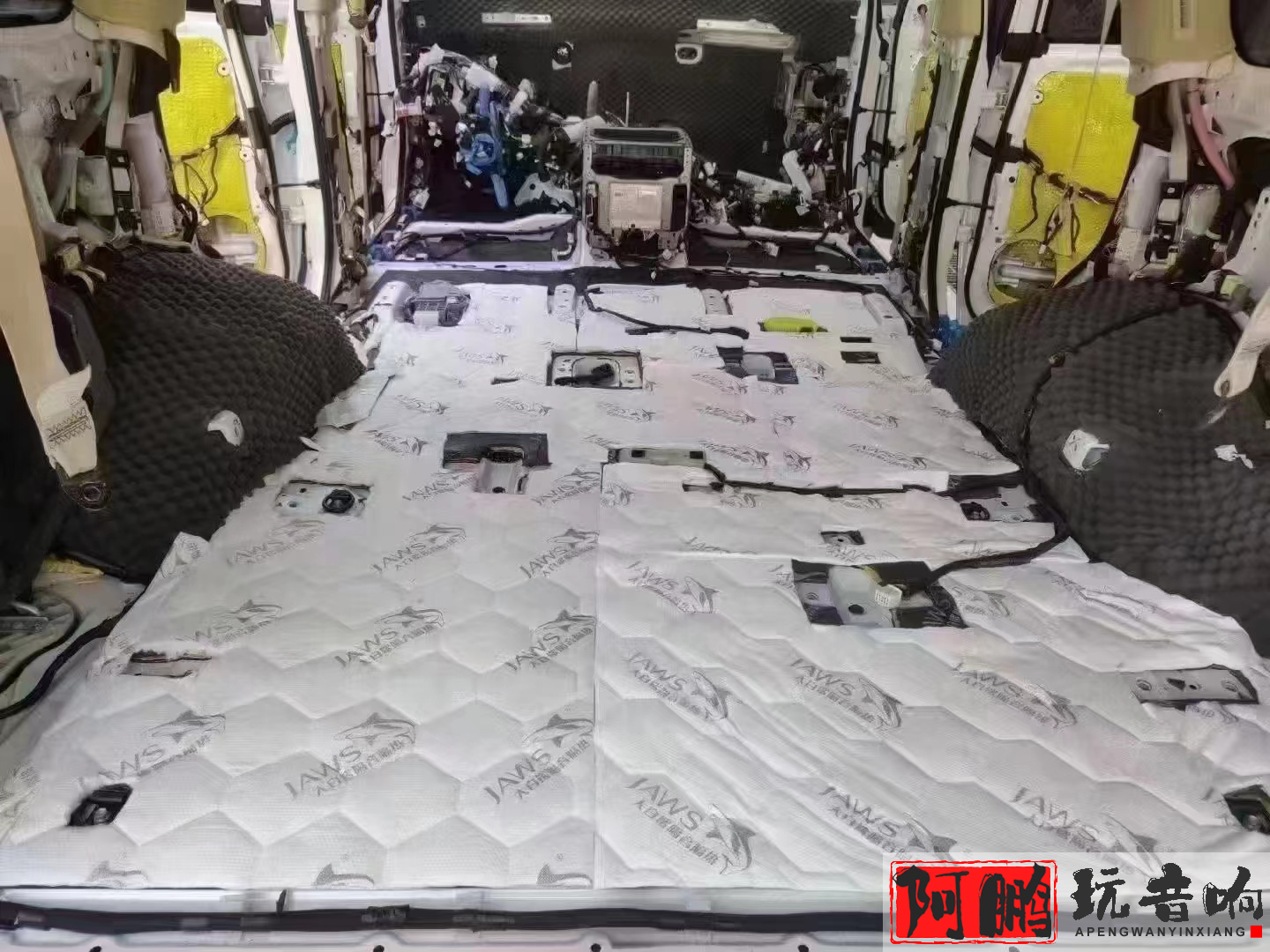 兰德酷路泽隔音效果怎么样,青岛兰德酷路泽音响改装