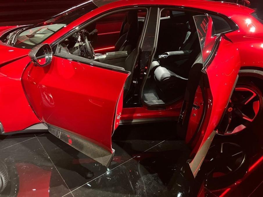 2023款法拉利prosangue高清图片,2024款法拉利purosangue灰色