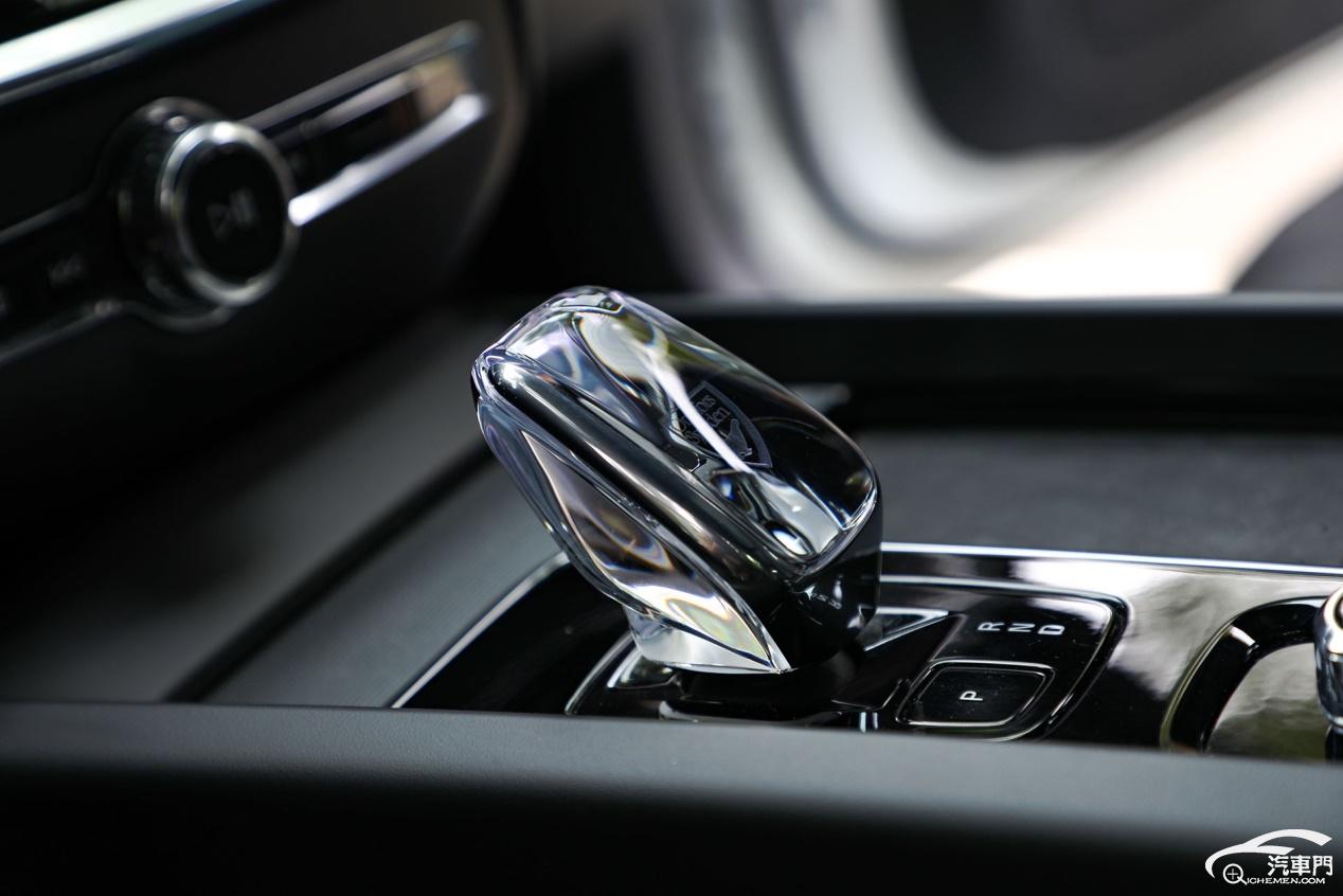 沃尔沃瓦罐车v60和v90,自驾游沃尔沃v60旅行版瓦罐