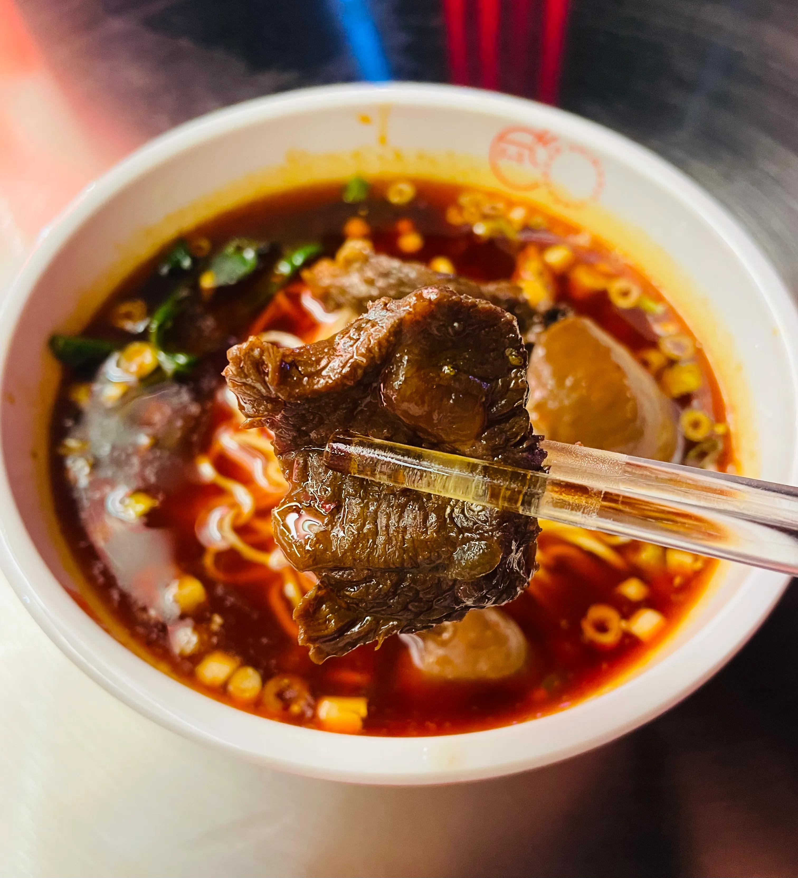 重庆小面之旅第300站,重庆小面攻略解放碑