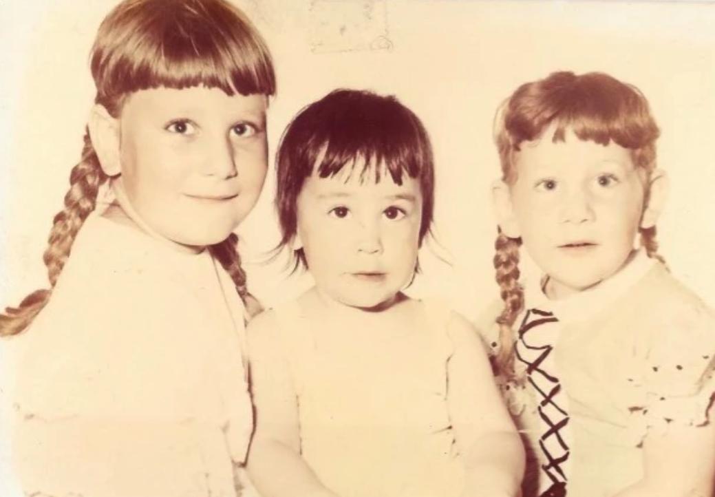 纽约富家女：14岁被逼阅成人片，参加真人派对，如今开始拍纪录片