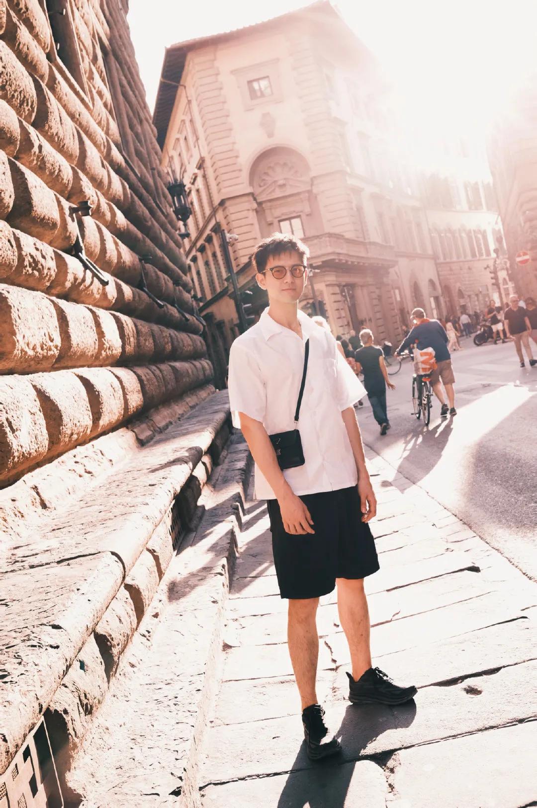 李现英伦造型高清图片,李现休闲运动装图片