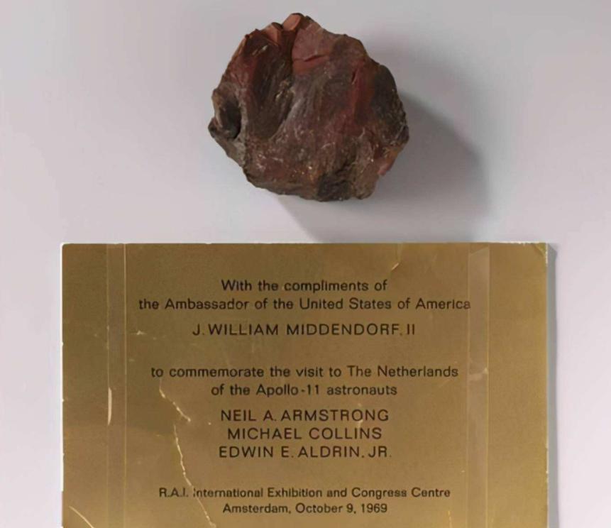 为什么还有人质疑美国登月,为什么现在还有人怀疑美国登月