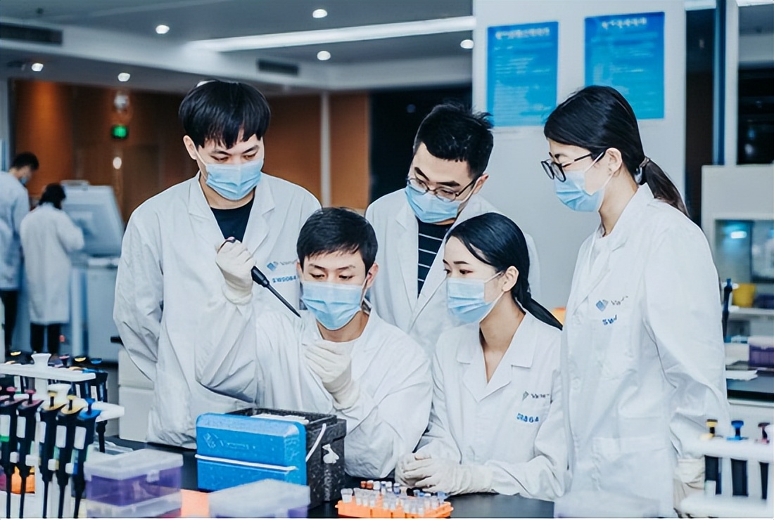 从业人员超110万！南京哪个产业，将摘得万亿级“桂冠”？