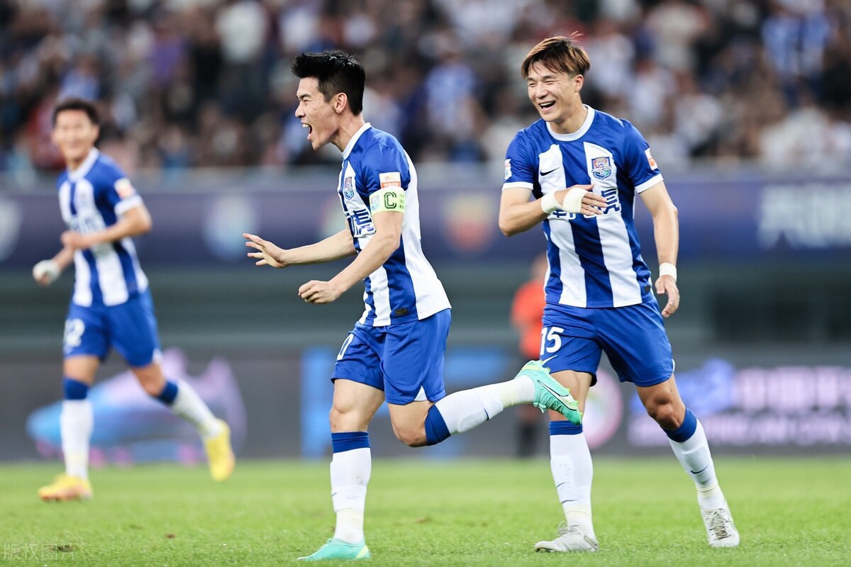 于根伟津门虎最新发布会,天津津门虎外援看于根伟踢球