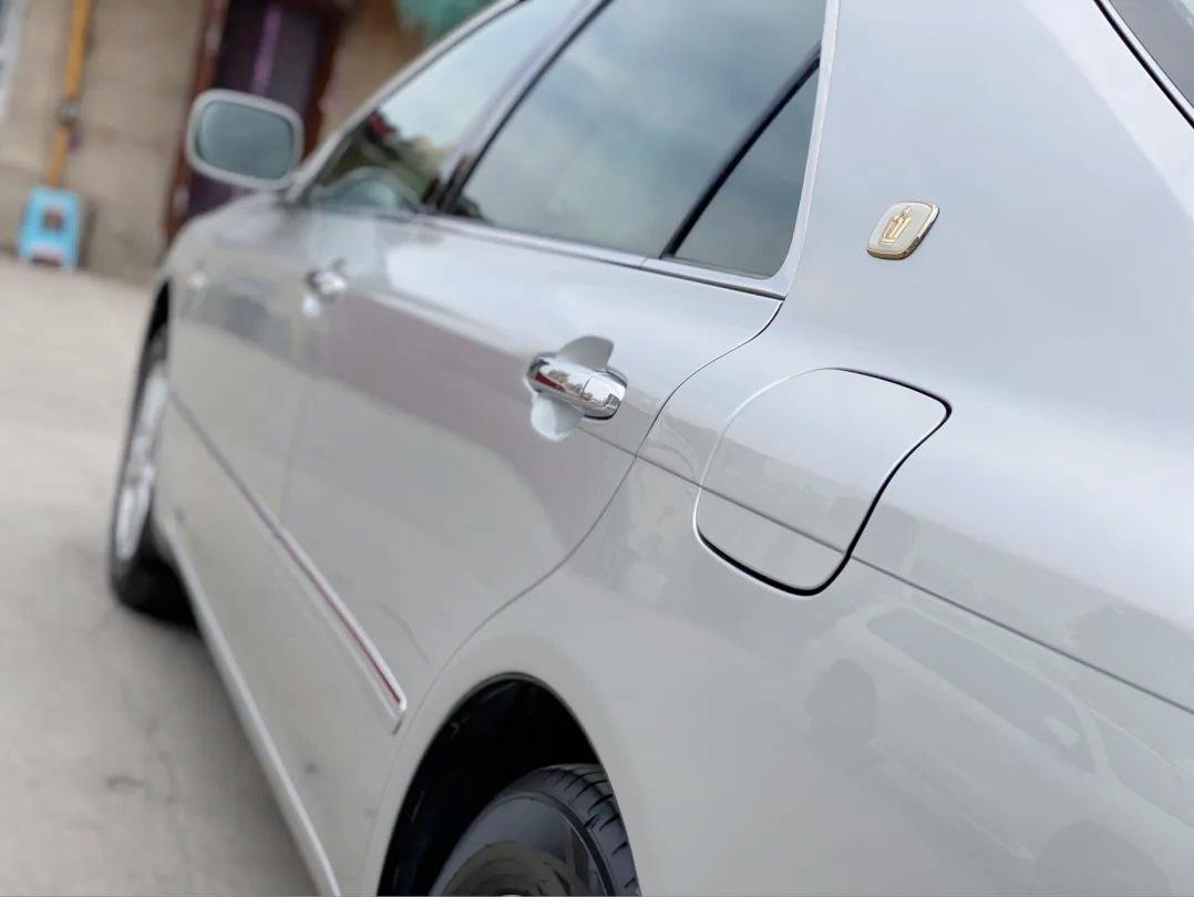 4代老皇冠翻新,翻新车十二代皇冠修复全过程