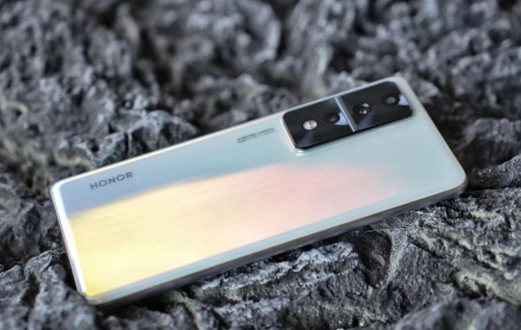 荣耀9x全爆料堪称千元机爆款旗舰,目前最好的荣耀手机是哪款