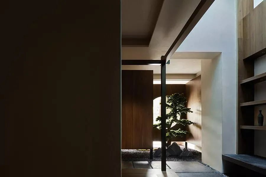 江南风园林中式餐厅设计方案,餐饮空间设计现代新中式