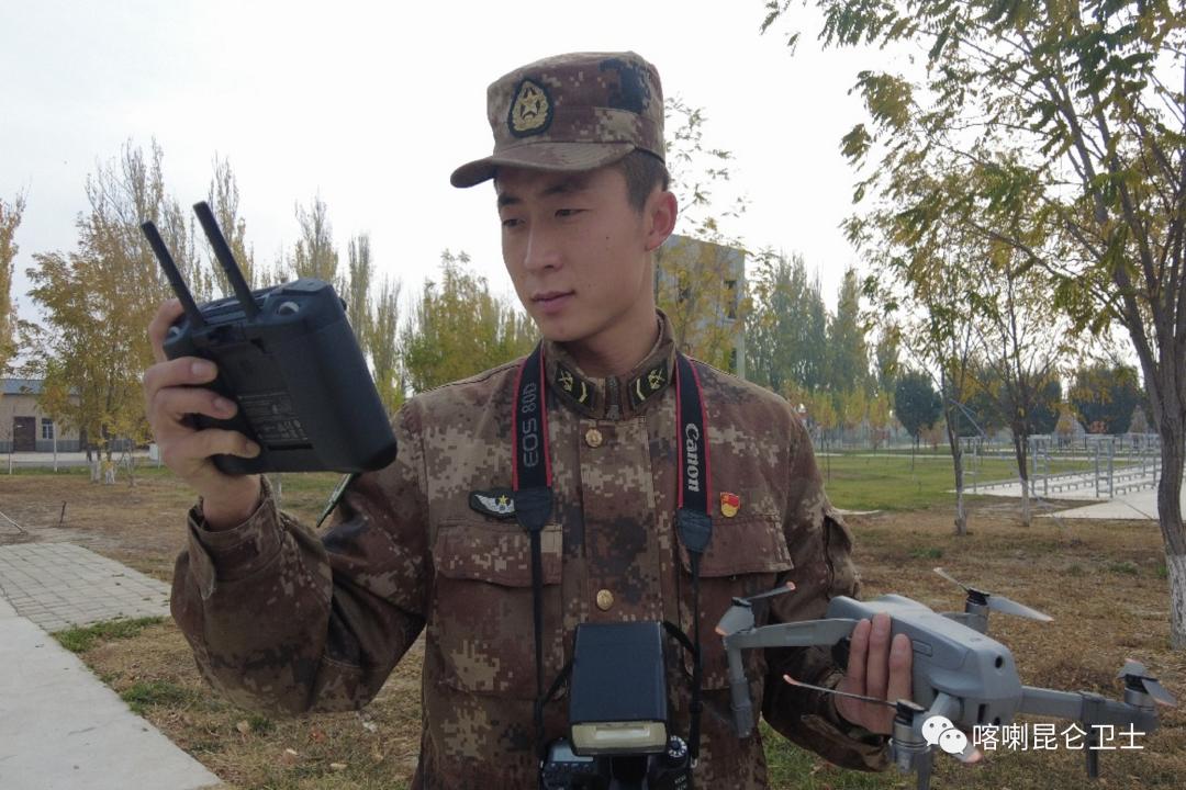 边疆兵记者,有请边防军人走上舞台