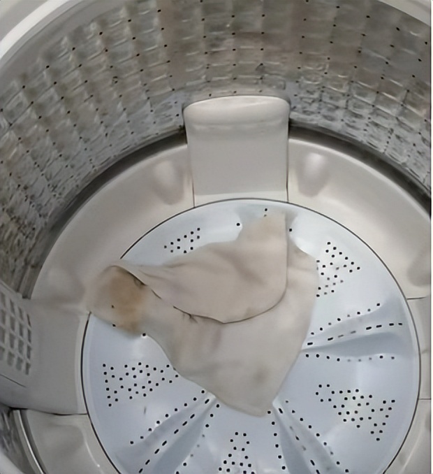 清理洗衣机异味最好方法,洗衣机又脏又臭该怎么清理呢