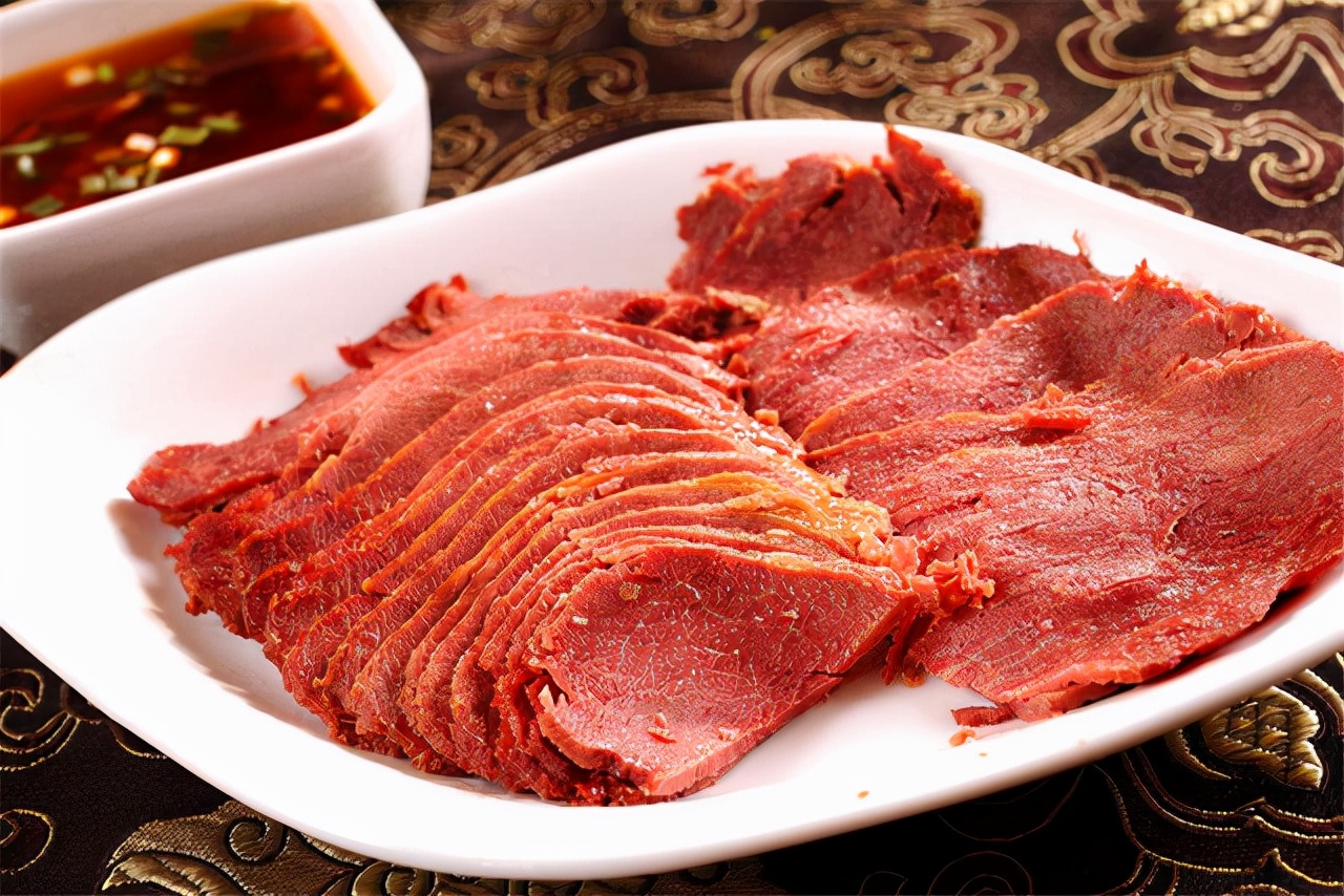 马肉为什么不像牛羊肉一样,马肉好吃为什么不常见