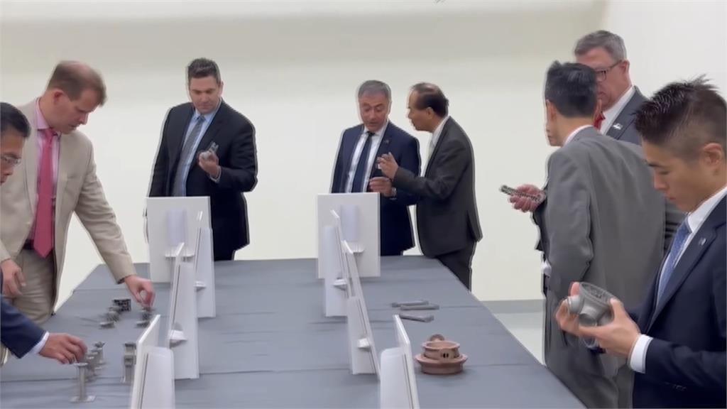 台退将：25家美*火军**商组团窜台，逼台重金买*器武**，统一时毫无用处