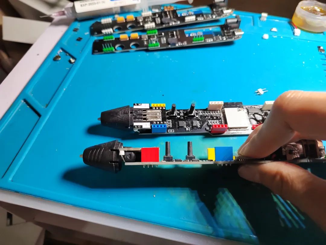 用3d打印笔自制一把98k模型,用3d打印笔自制鱿鱼面具