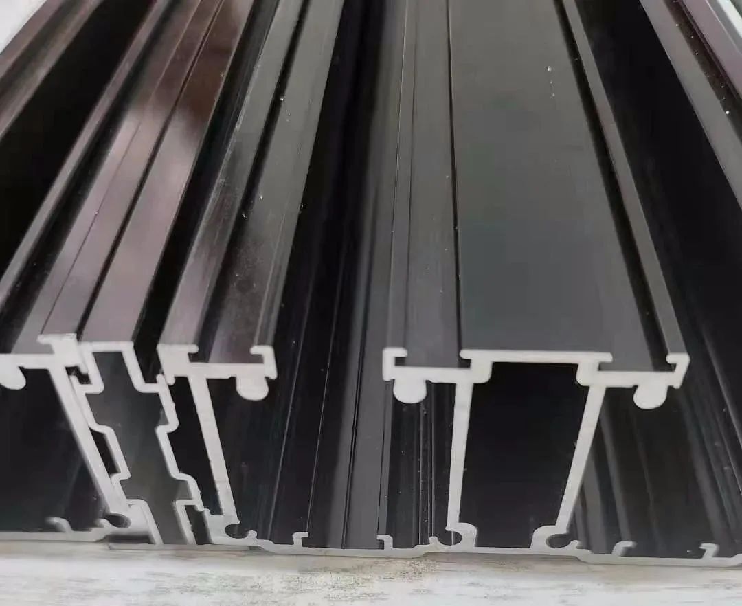 尚尊高端门窗外面怎么开门,尚尊门窗文化介绍