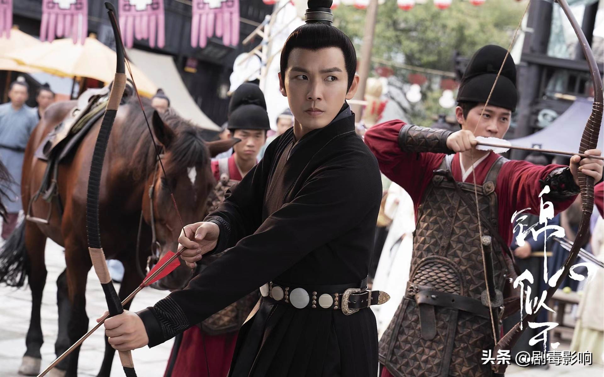 王一博和任嘉伦的眼神杀,任嘉伦对王一博的评价