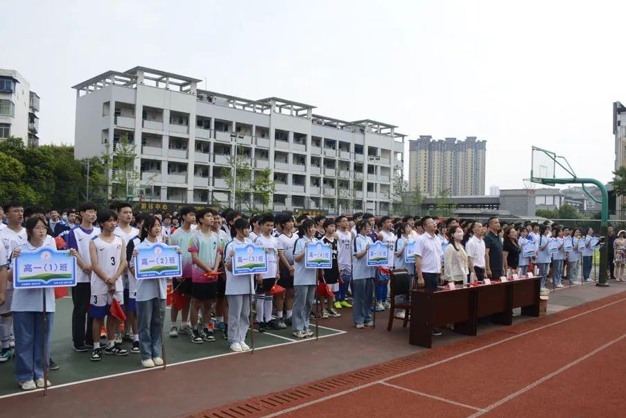 喜迎二十大，拼搏绿茵场——建华中学2022年校园足球联赛开幕