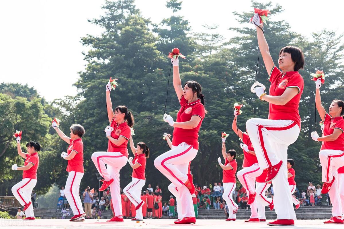 健身之前都是有项自己喜欢的运动,寻找一种适合自己的健身方式