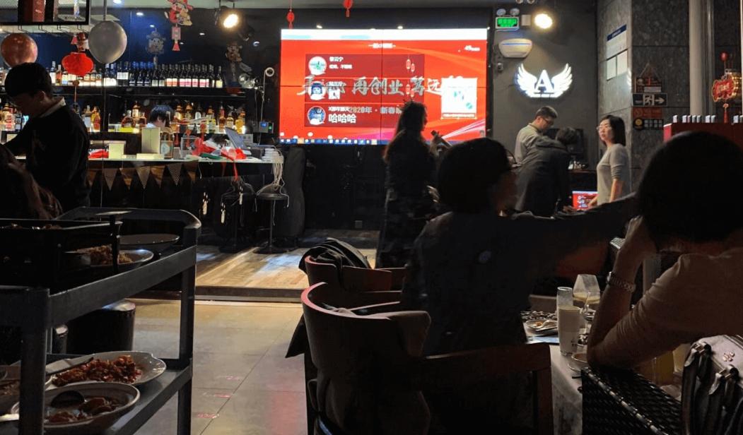 酒吧活跃气氛的70个小游戏,酒吧游戏多人互动小游戏